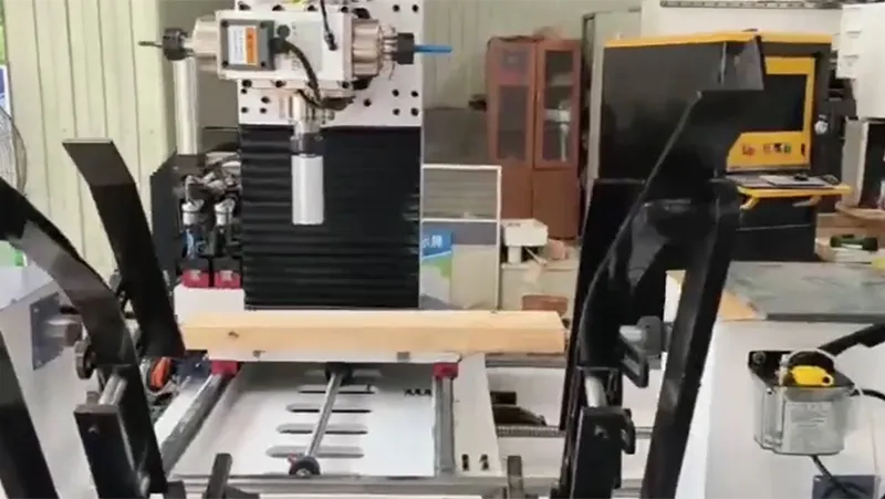 مخرطة خشب ذكية CNC ذات خمسة محاور - 3