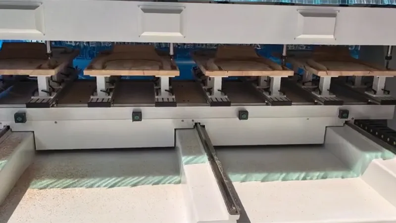 مركز تشغيل رقميCNC  بخمسة محاور وأربع طاولات عمل مستقلة - 1