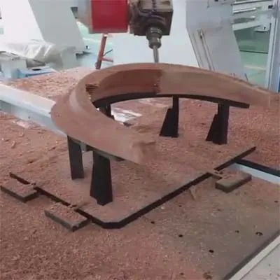 مخرطة خشب ذكية CNC ذات خمسة محاور ثنائية الطاولة