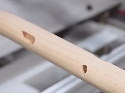 مركز تشغيل CNC متطور ذو خمسة محاور وأربعة رؤوس 