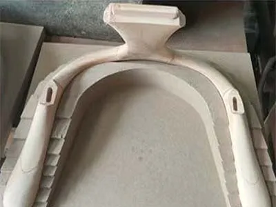 مركز تشغيل رقميCNC  بخمسة محاور وأربع طاولات عمل مستقلة