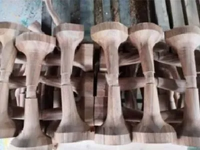 مركز تشغيل CNC متطور ذو خمسة محاور وثمانية رؤوس 