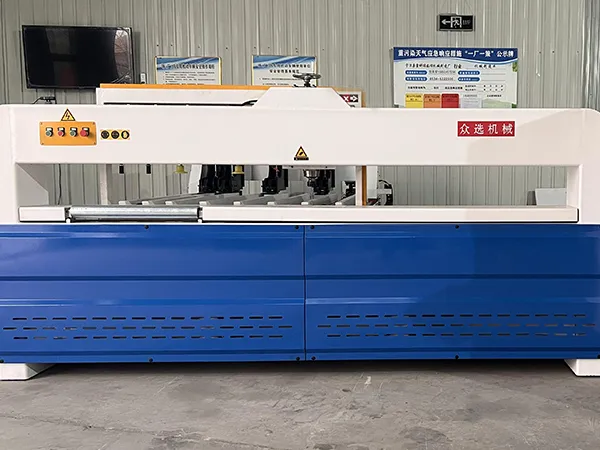 ماكينة CNC متطورة لقطع الخشب وتشكيل الأثاث