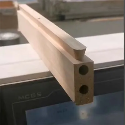 ماكينة CNC متعددة المهام لتشكيل لسان التثبيت وفتحة النقر