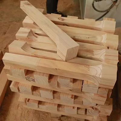 ماكينة CNC للحفر والتفريز والتثقيب على الأرجل الخشبية