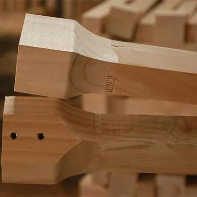 ماكينة CNC للحفر والتفريز والتثقيب على الأرجل الخشبية