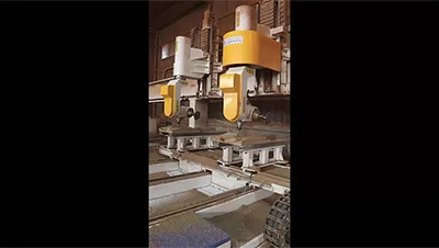 مركز تشغيل CNC بقناتين ورأسين وخمسة محاور 