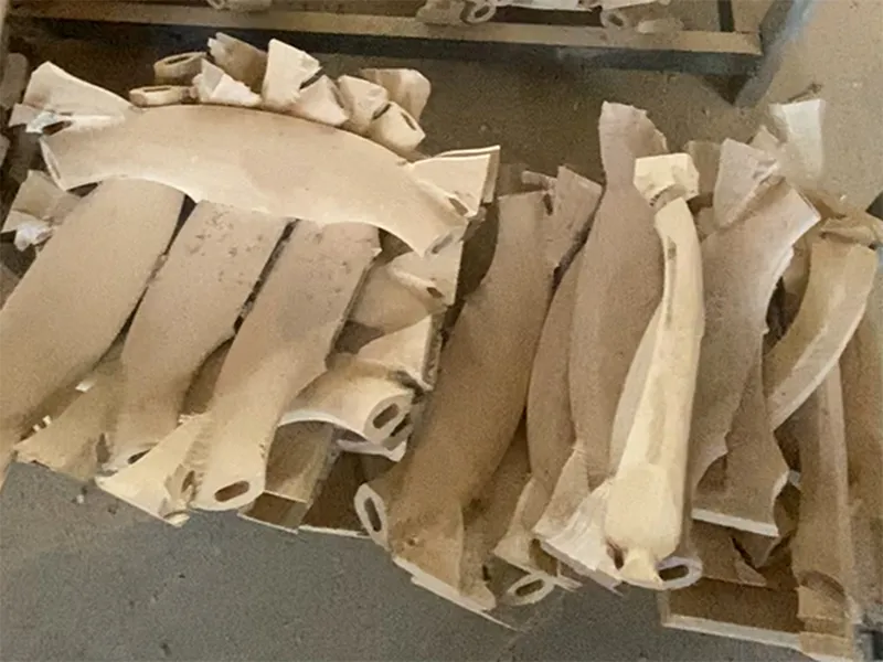 خط إنتاج الأثاث من الخشب الصلب (الطاقة الإنتاجية: أكثر من 3,000 قطعة شهريًا)