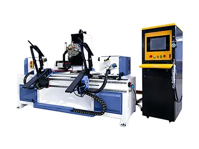 مخرطة خشب CNC بخمسة محاور